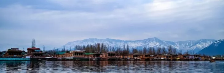 Kashmir Travel Tips: Top Places To Visit In Kashmir To Enjoy An Unforgettable Trip